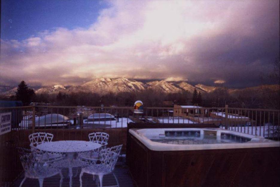 La Dona Luz Inn an Historic B&B Taos Esterno foto